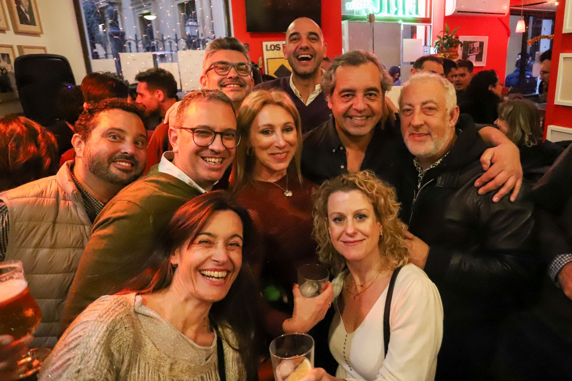 La &#039;Tardevieja&#039; en Granada, una tradición que crece cada año