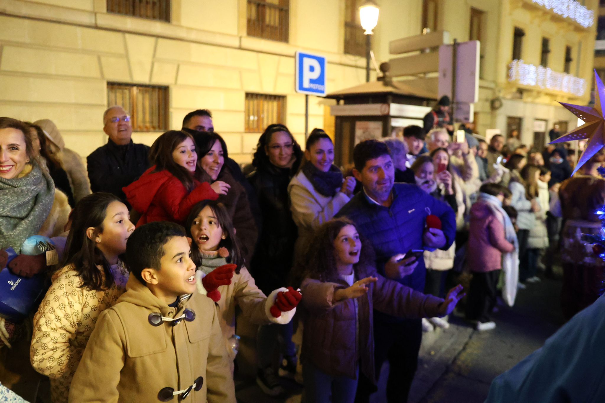 Las imágenes que no has visto de la cabalgata del Heraldo en Granada