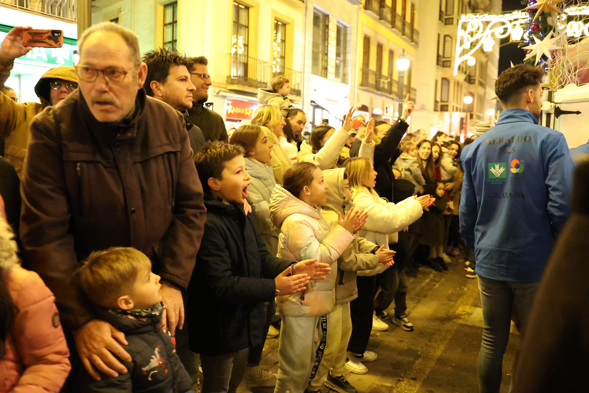 Las imágenes que no has visto de la cabalgata del Heraldo en Granada