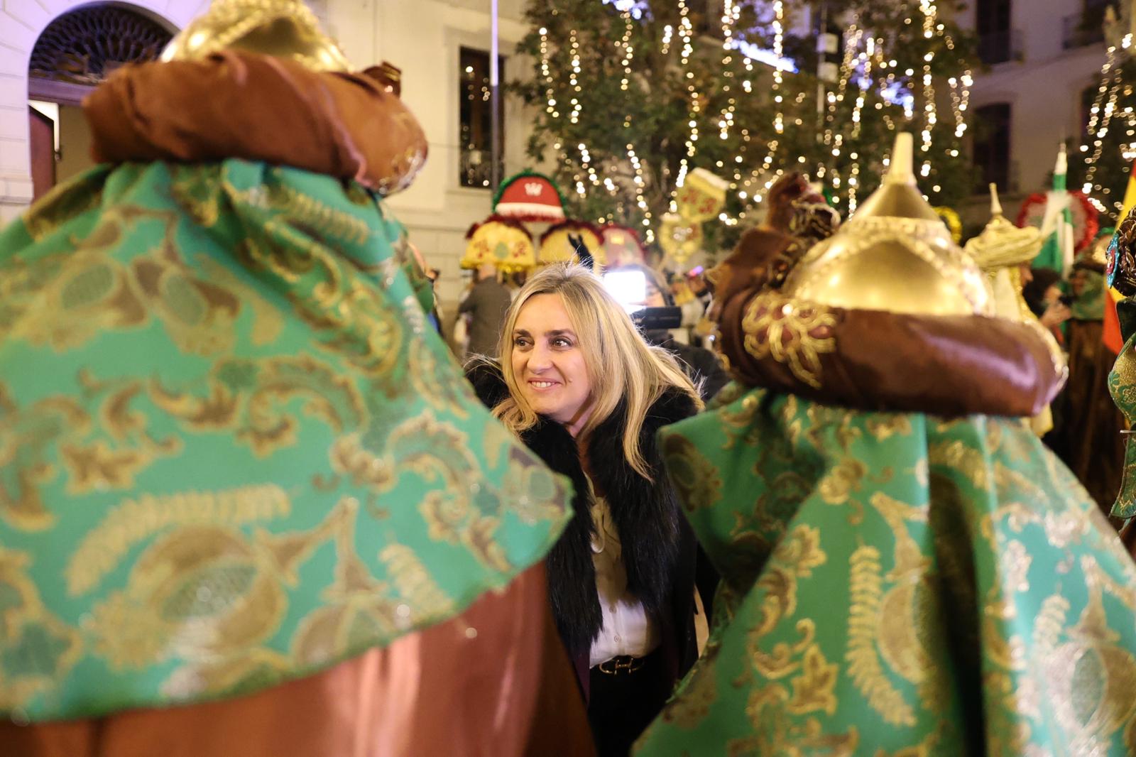 Las imágenes que no has visto de la cabalgata del Heraldo en Granada