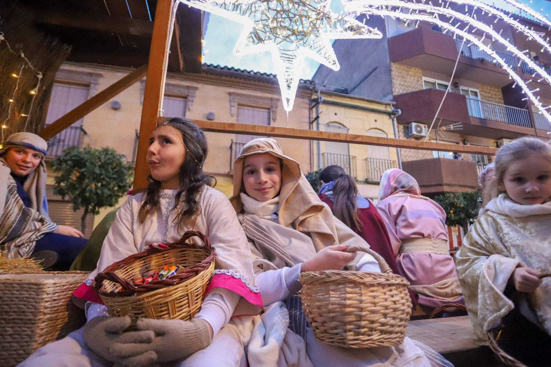 Las mejores imágenes de la cabalgata de los Reyes Magos en Pinos Puente