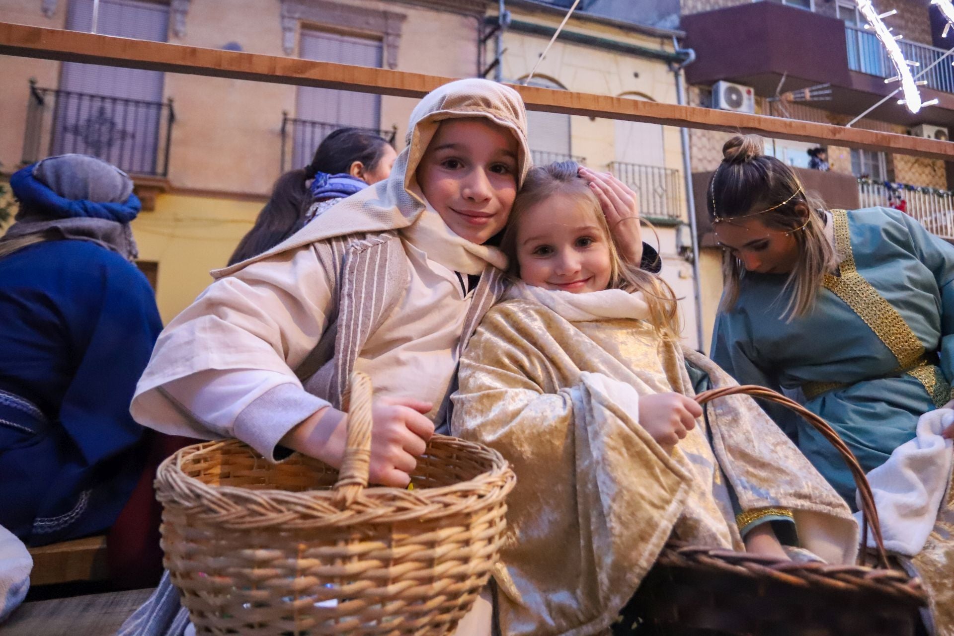 Las mejores imágenes de la cabalgata de los Reyes Magos en Pinos Puente