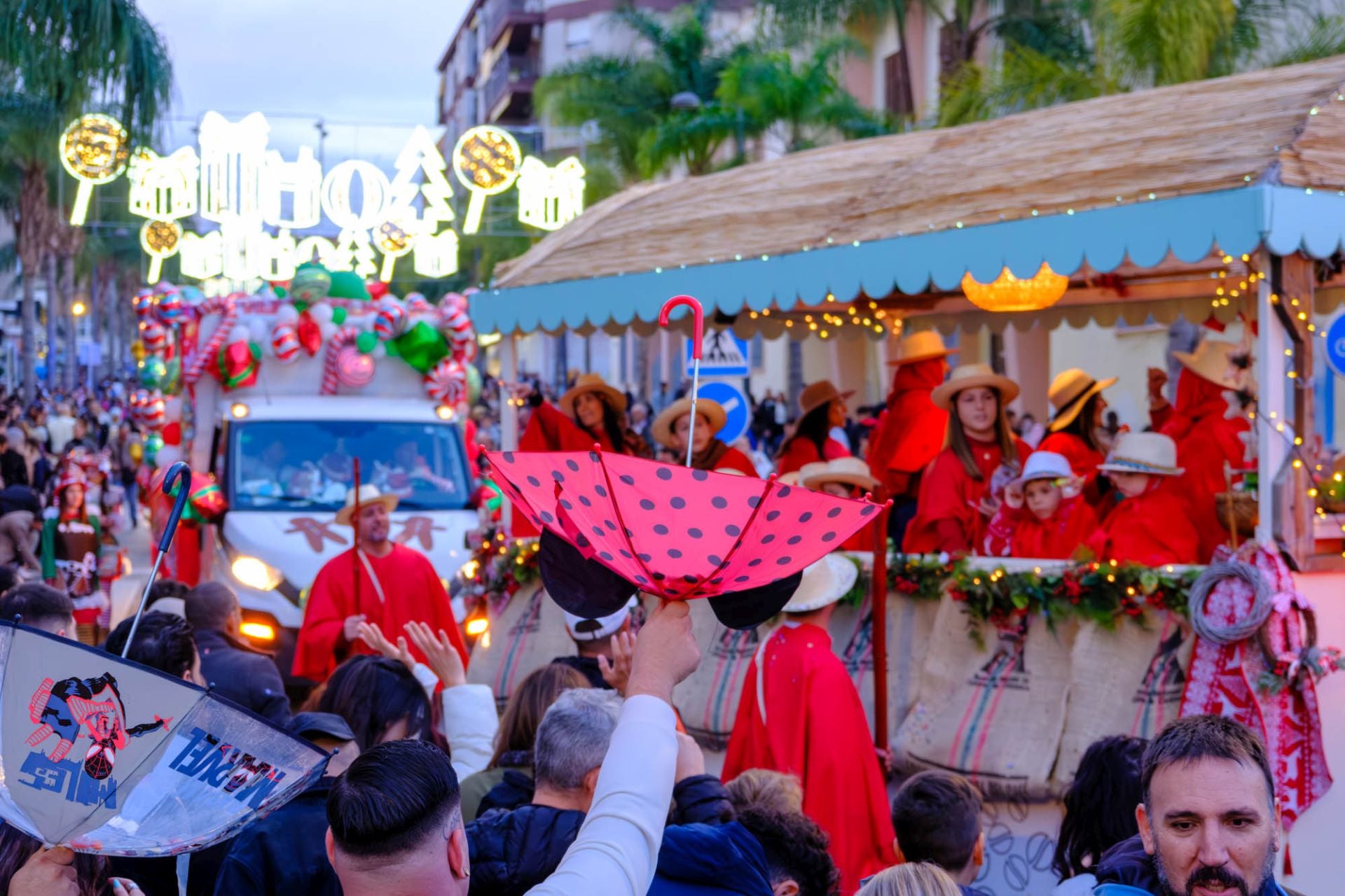 Así se ha vivido la cabalgata de los reyes Magos en Motril