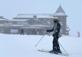 La estación de esquí de Sierra Nevada en la mañana de este Día de Reyes.