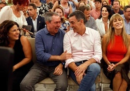 Juan Espadas y Pedro Sánchez, en un acto celebrado en Málaga en septiembre de 2023.