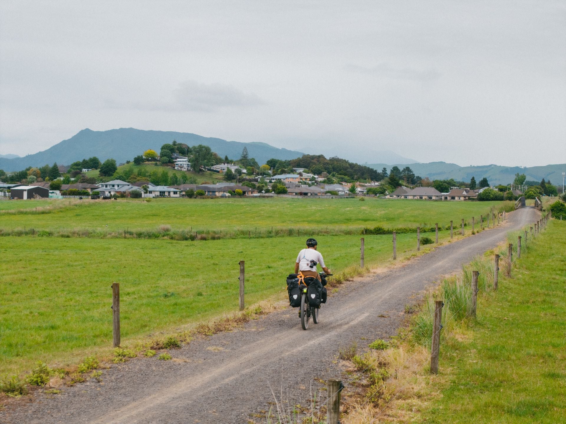 Las espectaculares imágenes del granadino que recorre Nueva Zelanda en bicicleta