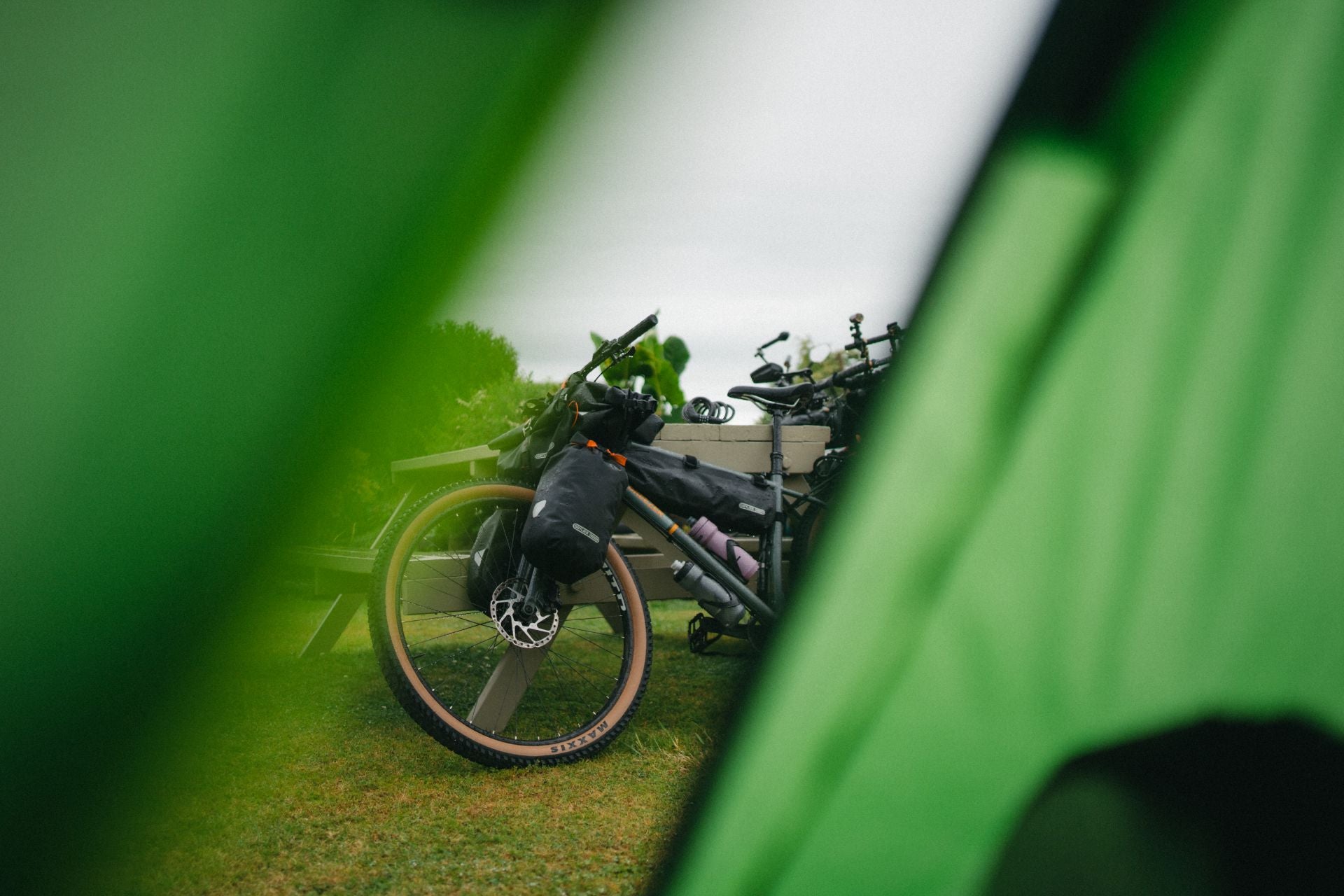 Las espectaculares imágenes del granadino que recorre Nueva Zelanda en bicicleta