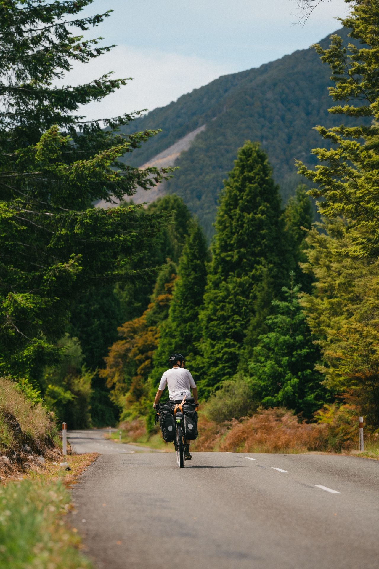 Las espectaculares imágenes del granadino que recorre Nueva Zelanda en bicicleta