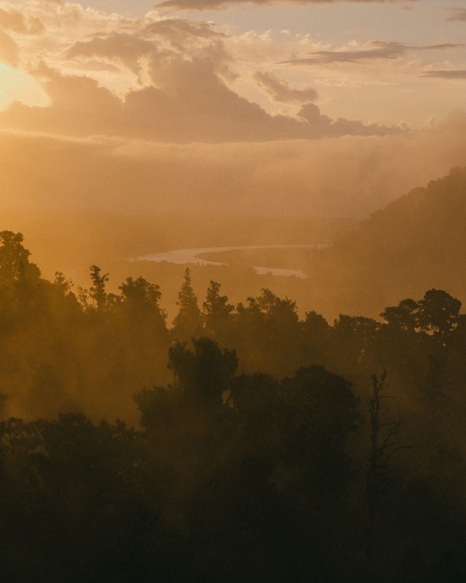 Las espectaculares imágenes del granadino que recorre Nueva Zelanda en bicicleta