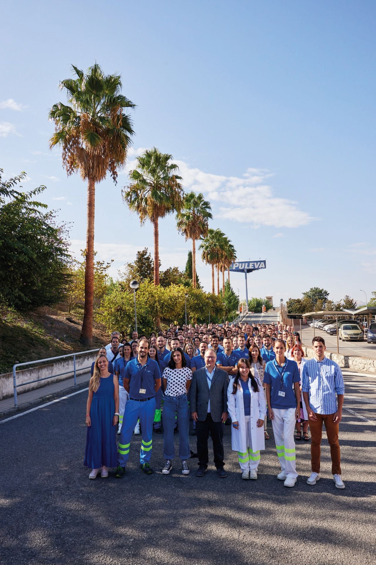 Parte de la plantilla de Lactalis Puleva en Granada.