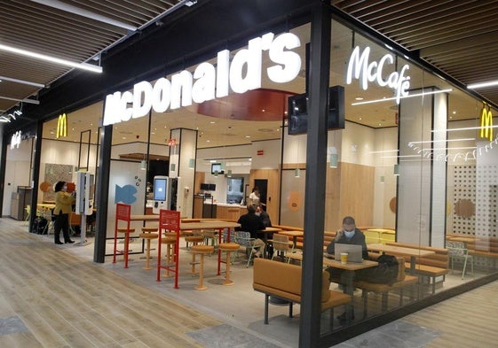 Oferta de empleo masiva en MacDonalds para restaurantes de toda España.