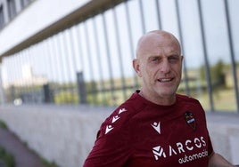 Julián Calero, entrenador del Levante.