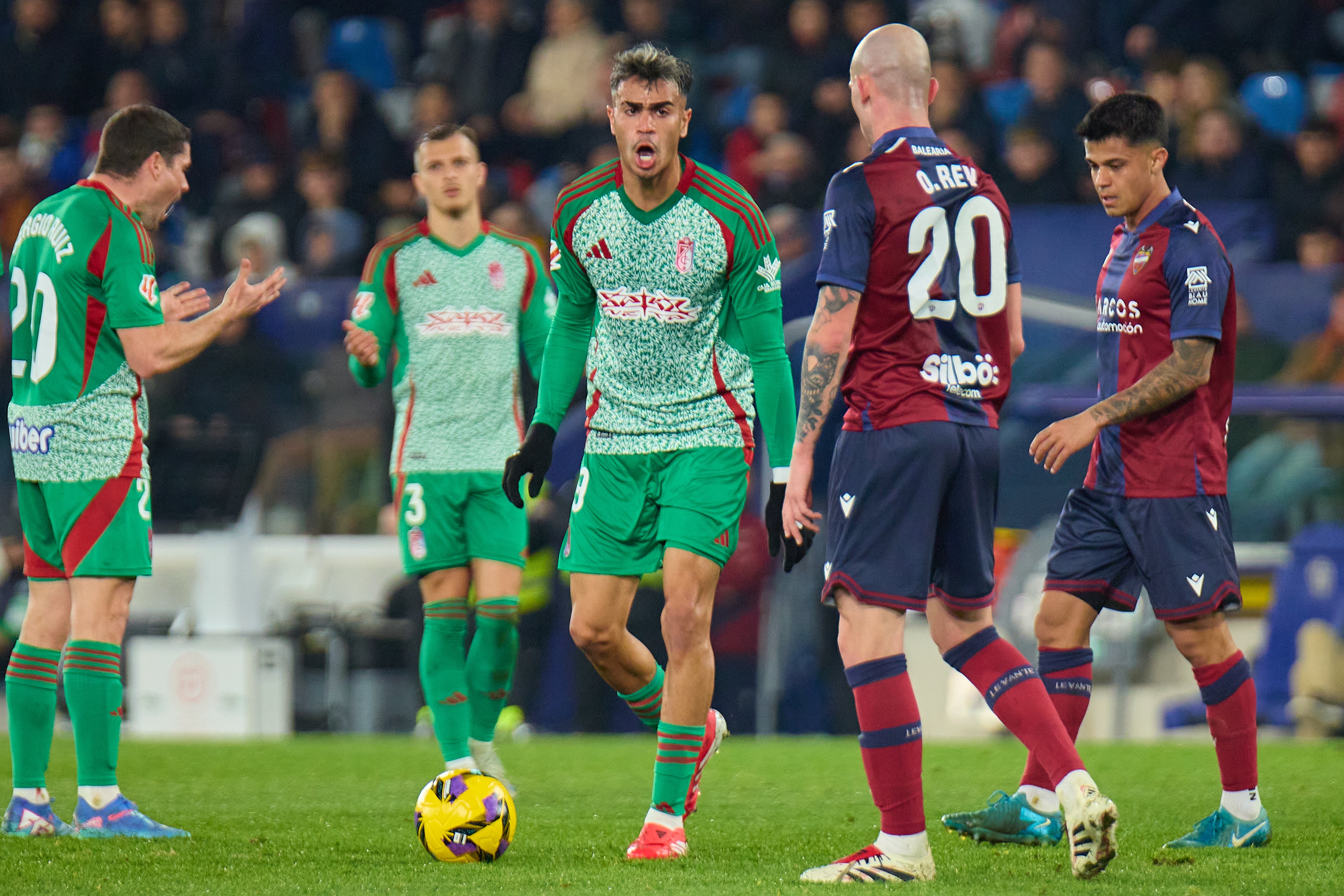 Las mejores imágenes del Granada contra el Levante