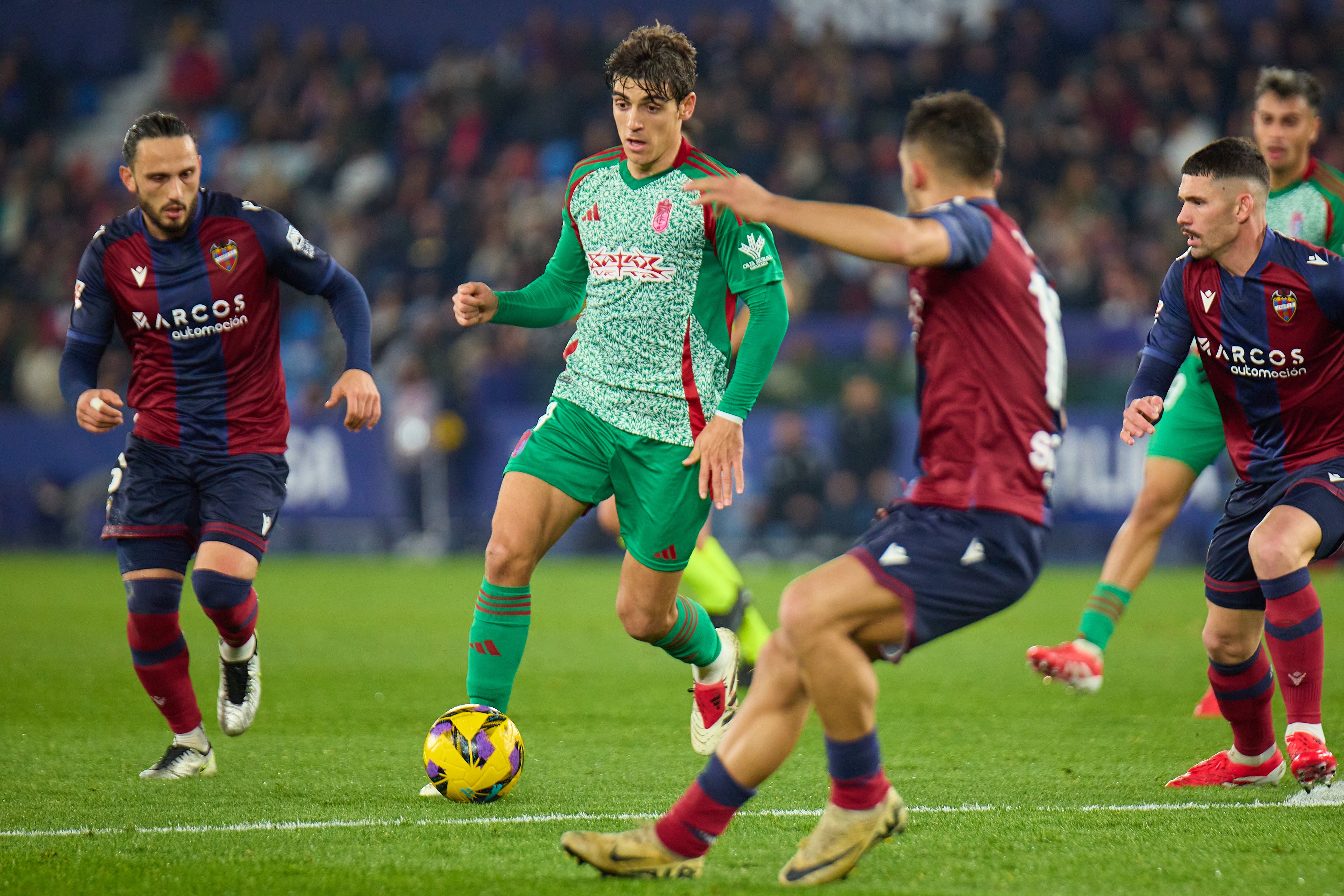 Las mejores imágenes del Granada contra el Levante