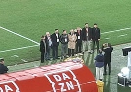 Los empresarios estuvieron viendo el partido ante la SD Huesca.