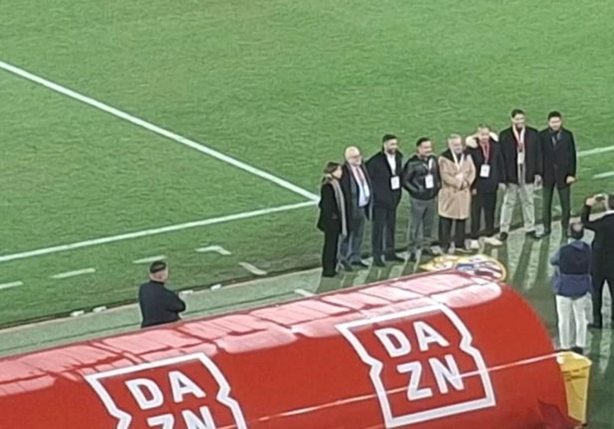 Los empresarios estuvieron viendo el partido ante la SD Huesca.