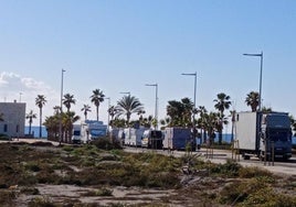 Almería capital, el anárquico paraíso de las autocaravanas