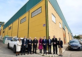 La consejera de Economía, Hacienda y Fondos Europeos y portavoz del Gobierno andaluz, Carolina España, en su visita a unos de los inmuebles que se va a ceder al Ayuntamiento de Baeza