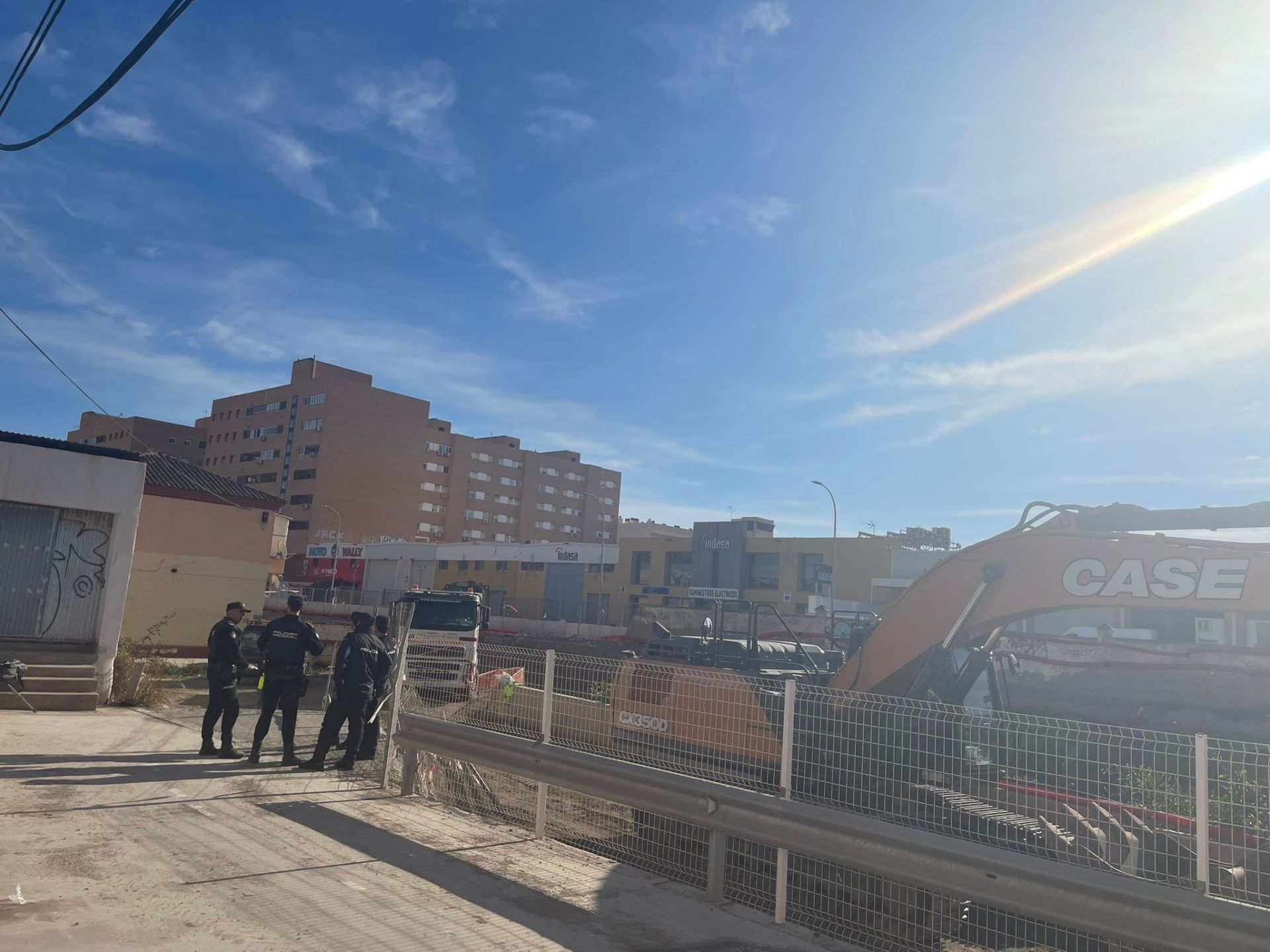 El desalojo de la calle Ferrobús, en imágenes