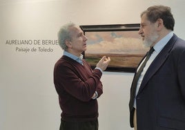 Fernando Carnicero y Luis Jesús García-Lomas, en la presentación del cuadro de Beruete.