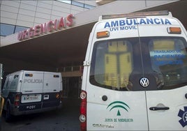 Acceso a las Urgencias del Hospital de Jaén, en una imagen de archivo.