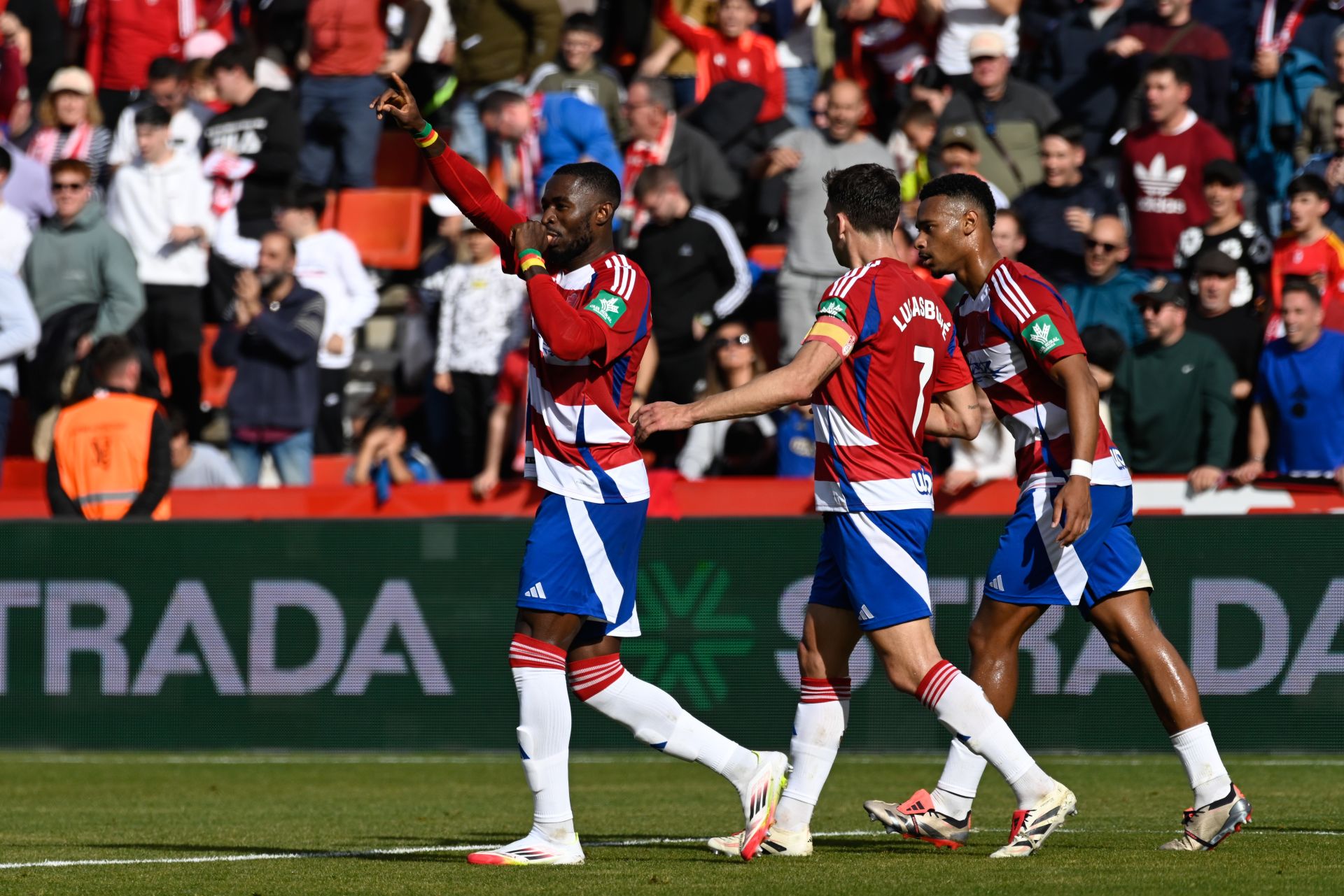 Las mejores imágenes del Granada - Sporting