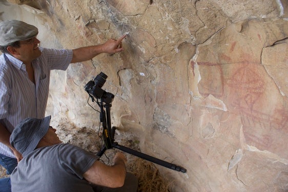 Investigadores de la UGR confirman que las pinturas de embarcaciones de Laja Alta son las más antiguas del Mediterráneo occidental