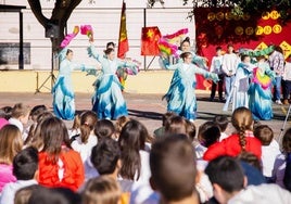 Celebración del Año Nuevo Chino en el CEIP Madre de la Luz de Almería.