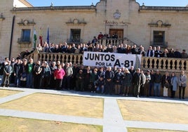 Foro que los 'populares' han celebrado en Alcalá la Real donde se ha presentado la moción.