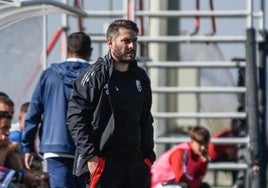 El entrenador del Recreativo, Jon Erice, durante un partido anterior.