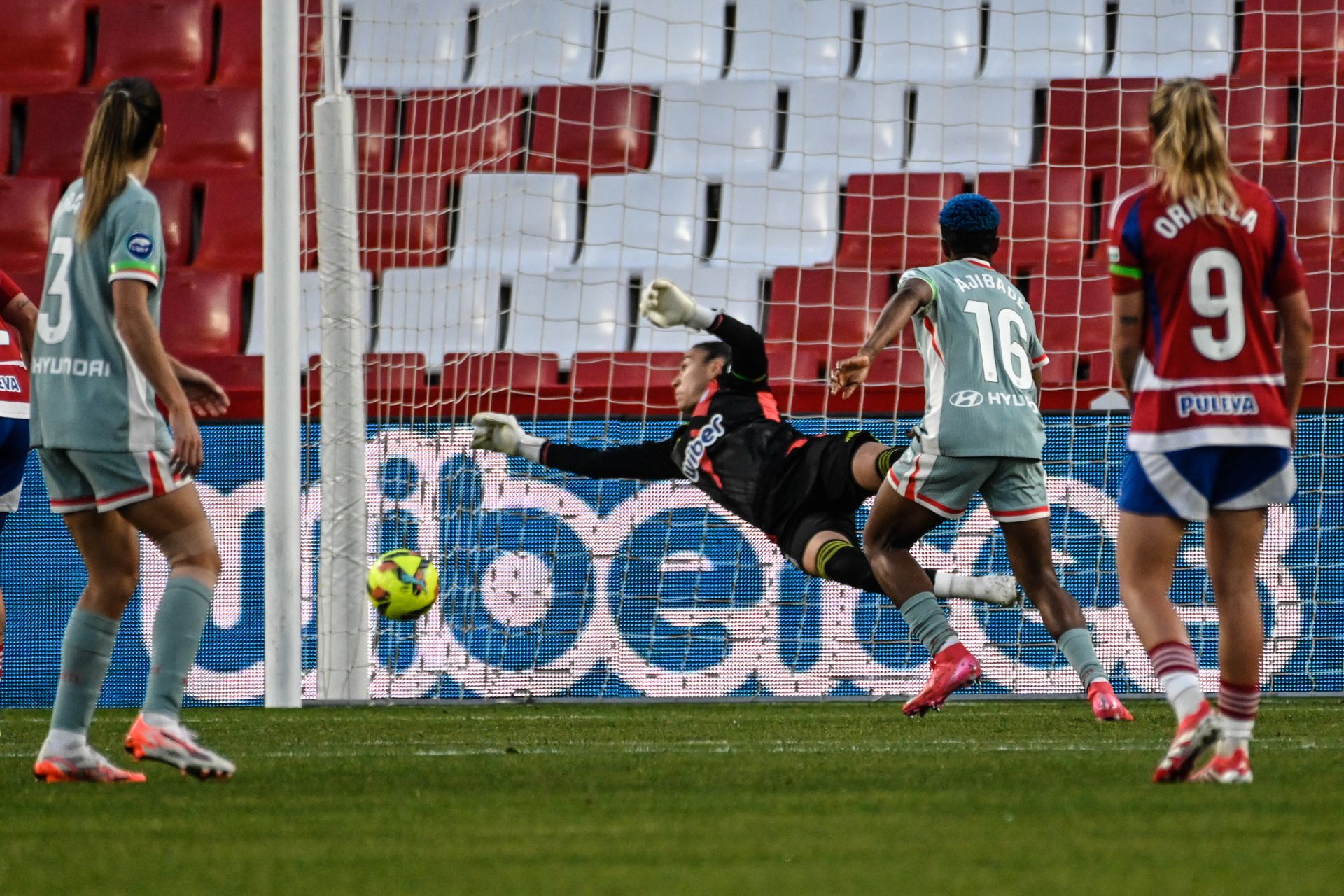 Las mejores imágenes del Granada femenino - Atlético de Madrid