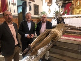 Técnicos del IAPH se desplazan a Granada para analizar el estado del Santo Crucifijo de San Agustín