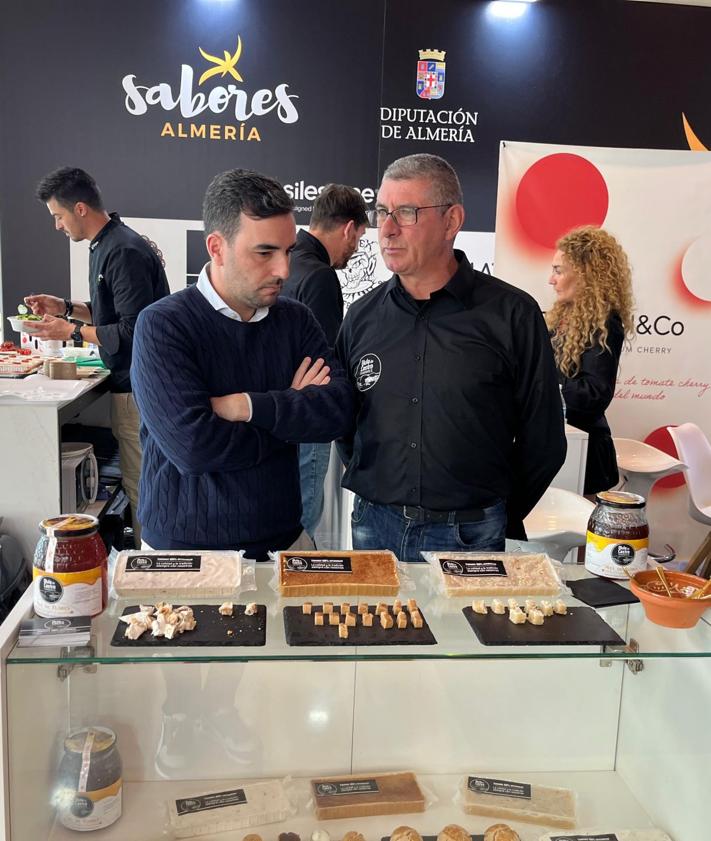 Imagen secundaria 2 - &#039;Sabores Almería&#039; y chefs de la provincia hacen ojo en la feria H&amp;T de Málaga