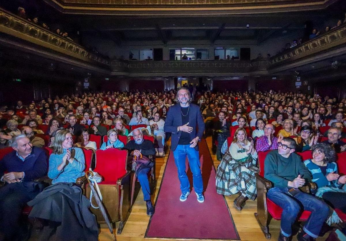 Salva Reina, al terminar la proyección de 'El 47' en el Isabel la Católica.