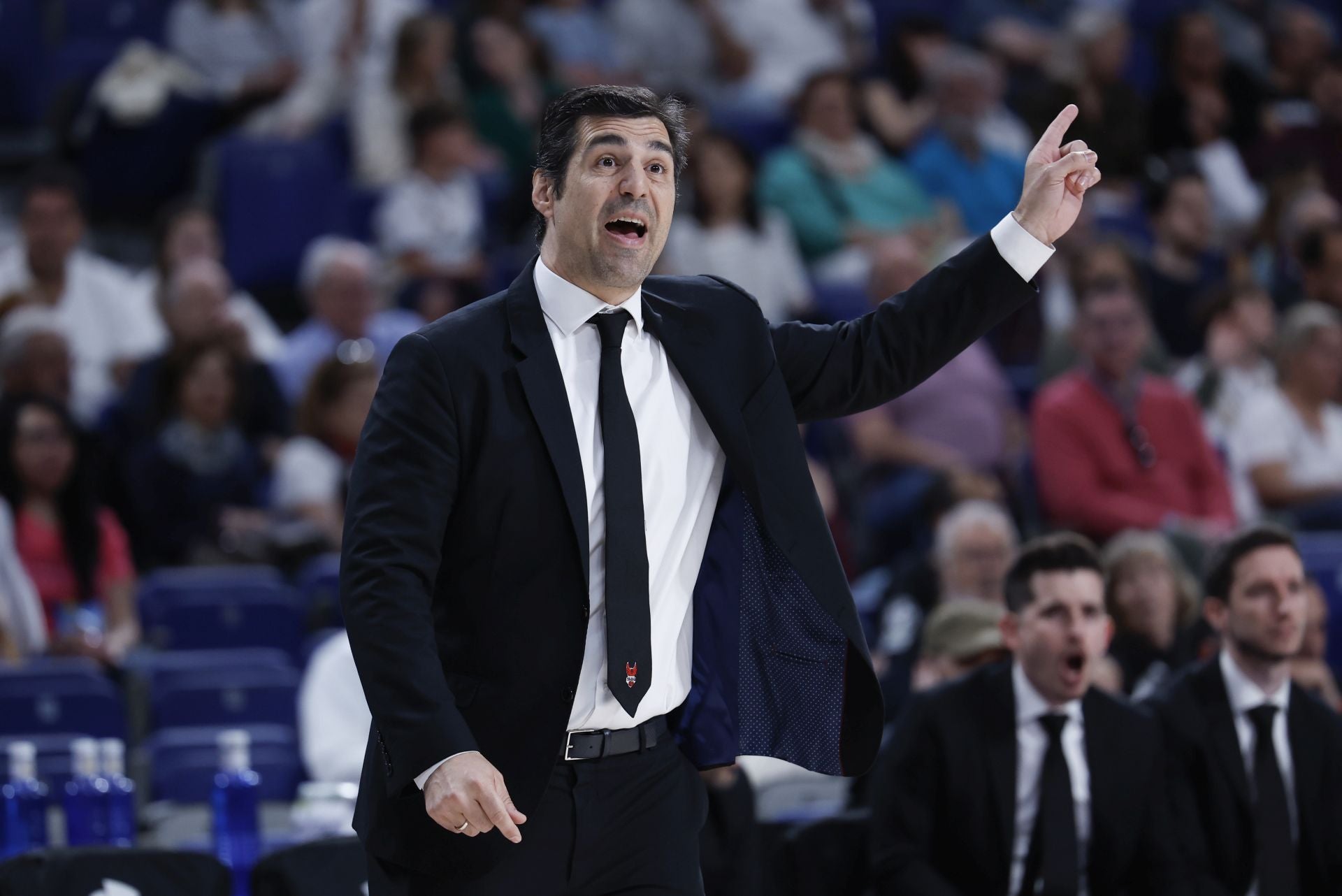 Pablo Pin, en tensión durante el partido.