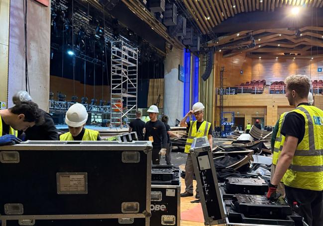 Operarios en plena faena.