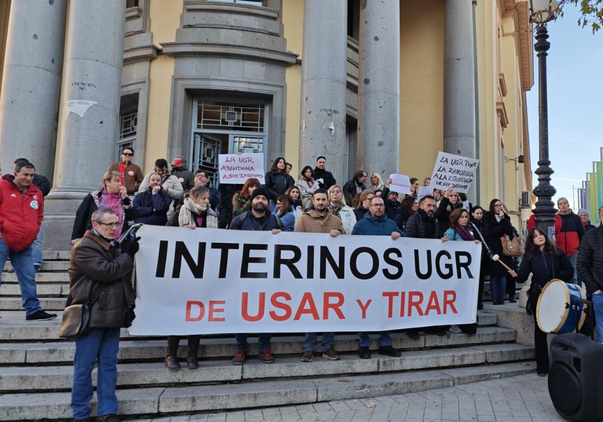 Interinos de la Universidad de Granada vuelven a manifestarse