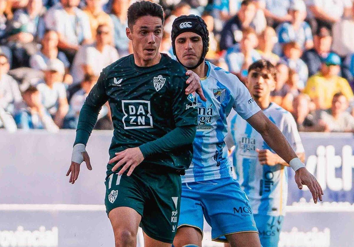 Arribas jugando contra el Málaga