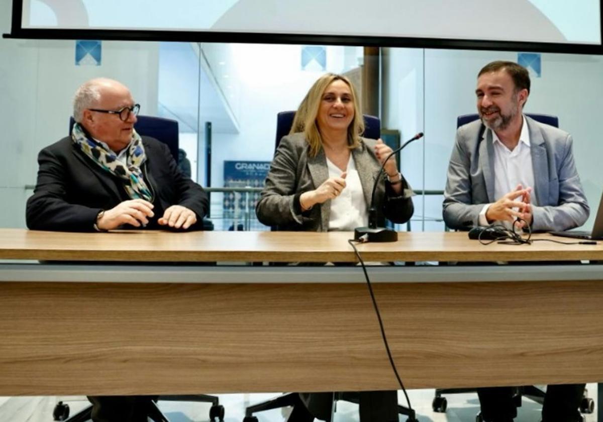 Marifrán Carazo en un acto sobre la Granada Card de este viernes.