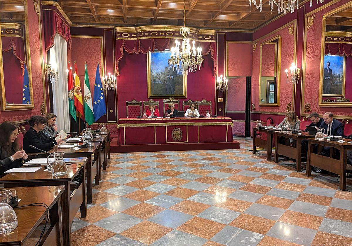 Los sindicatos piden la paralización de las pruebas de intendente de la Policía Local de Granada