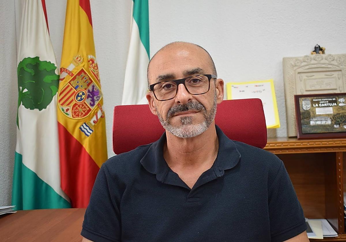 El alcalde de Albolote, Salustiano Ureña.