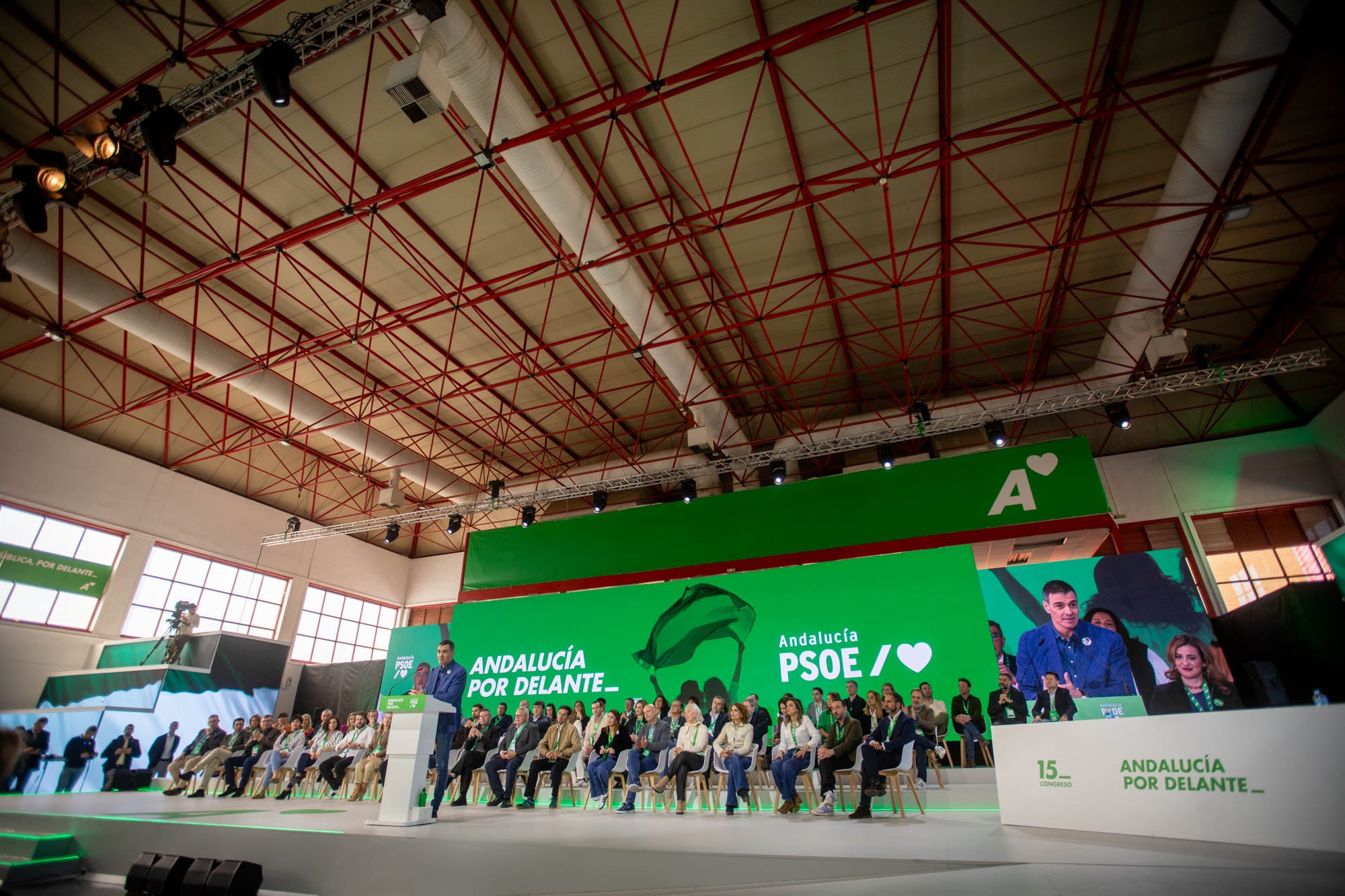 Las fotografías del cierre del congreso del PSOE-A en Armilla con Pedro Sánchez