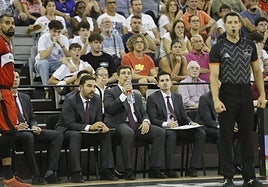 Todos están pendientes del desarrollo del partido, pero el árbitro es el mayor responsable.