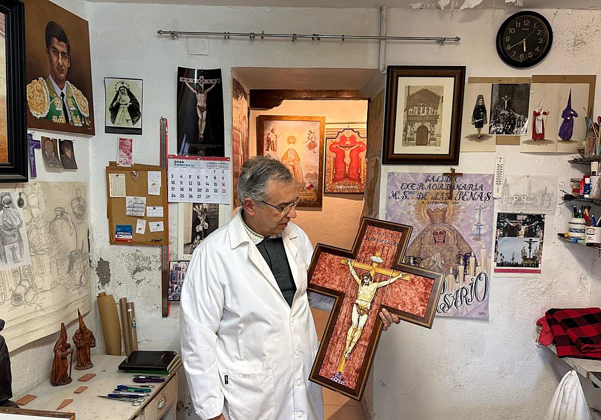 Rafa Reina en su taller.