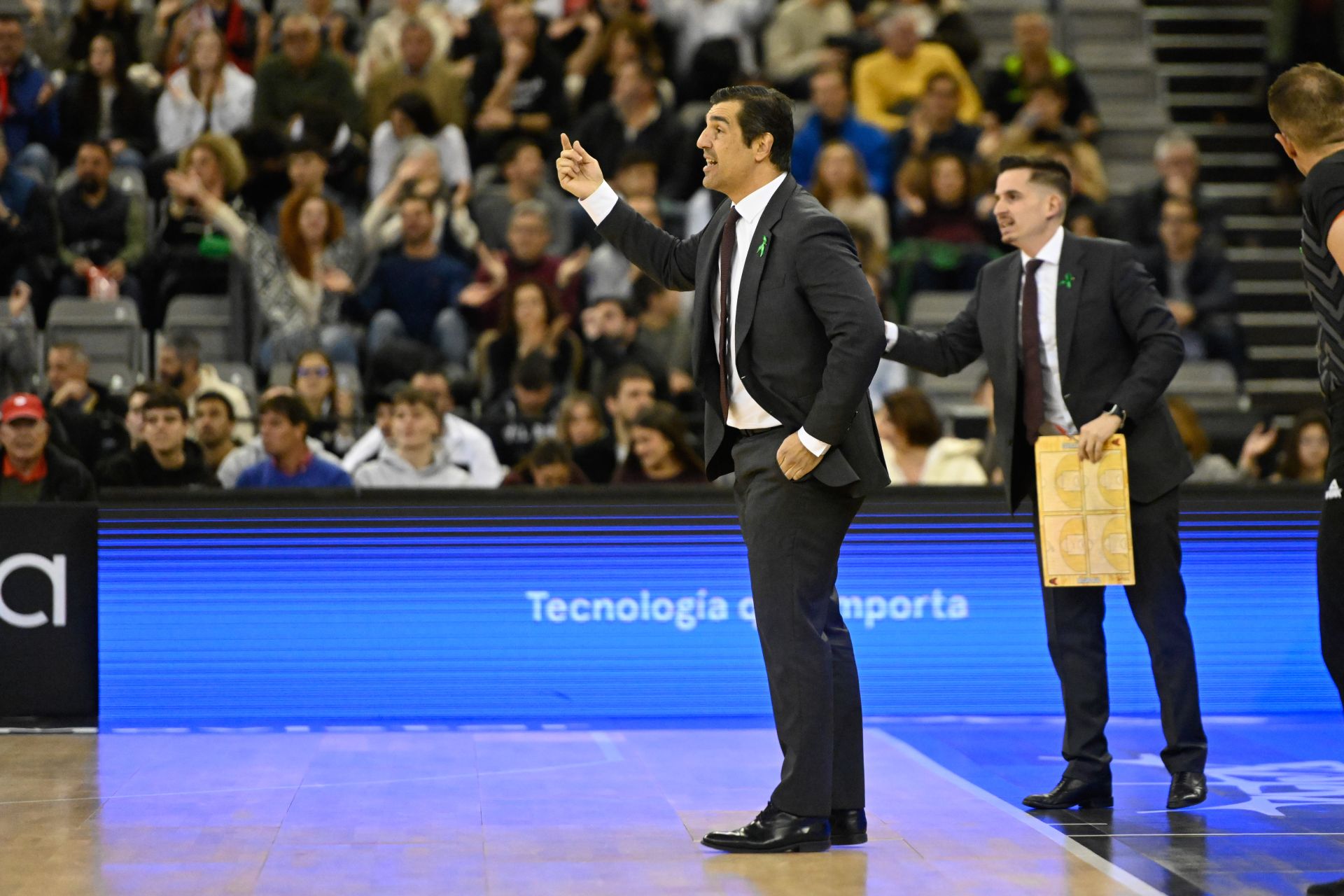 Pablo Pin, junto a Arturo Ruiz, da prioridad ahora a un escolta aunque también desea fichar a un 'center'.