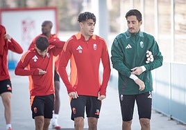 Reinier sale a entrenar junto a Mariño este jueves en la Ciudad Deportiva del Granada.