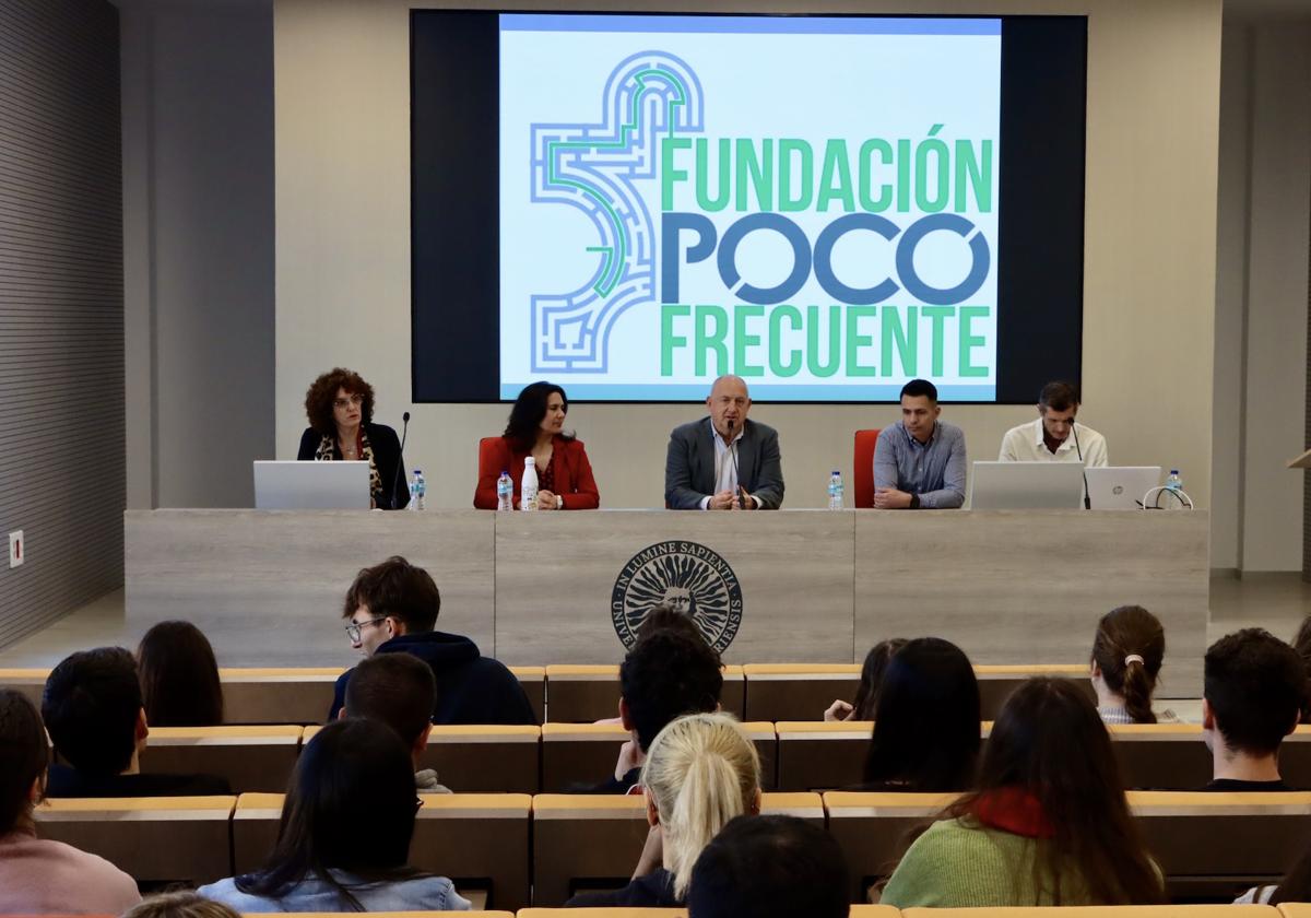 Momento de la mesa redonda por el Día Mundial de las Enfermedades Raras.