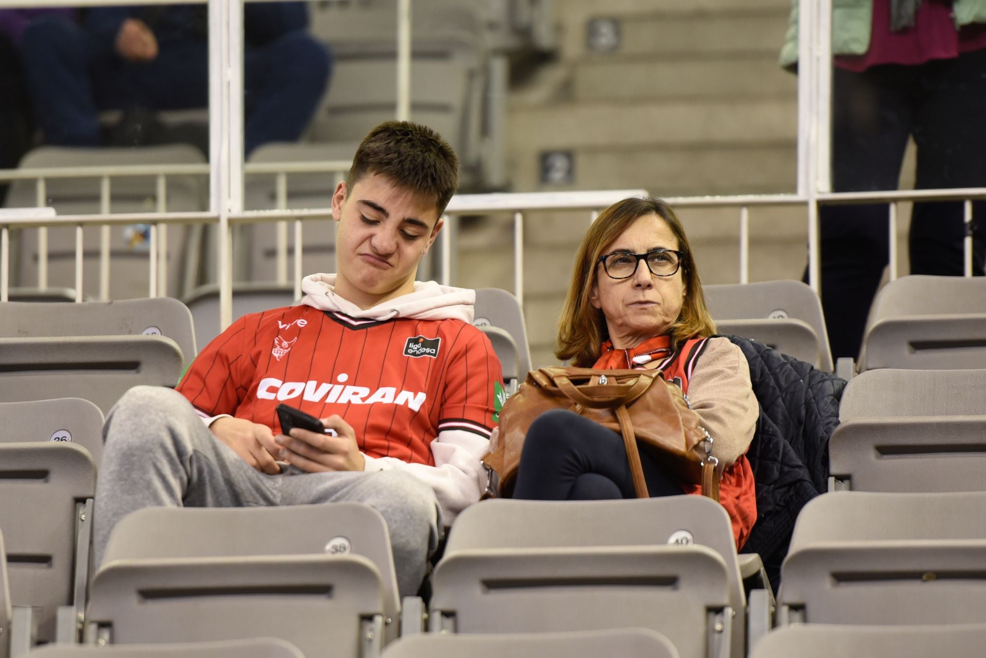 Encuéntrate en la grada del Palacio de Deportes en el Covirán-Murcia