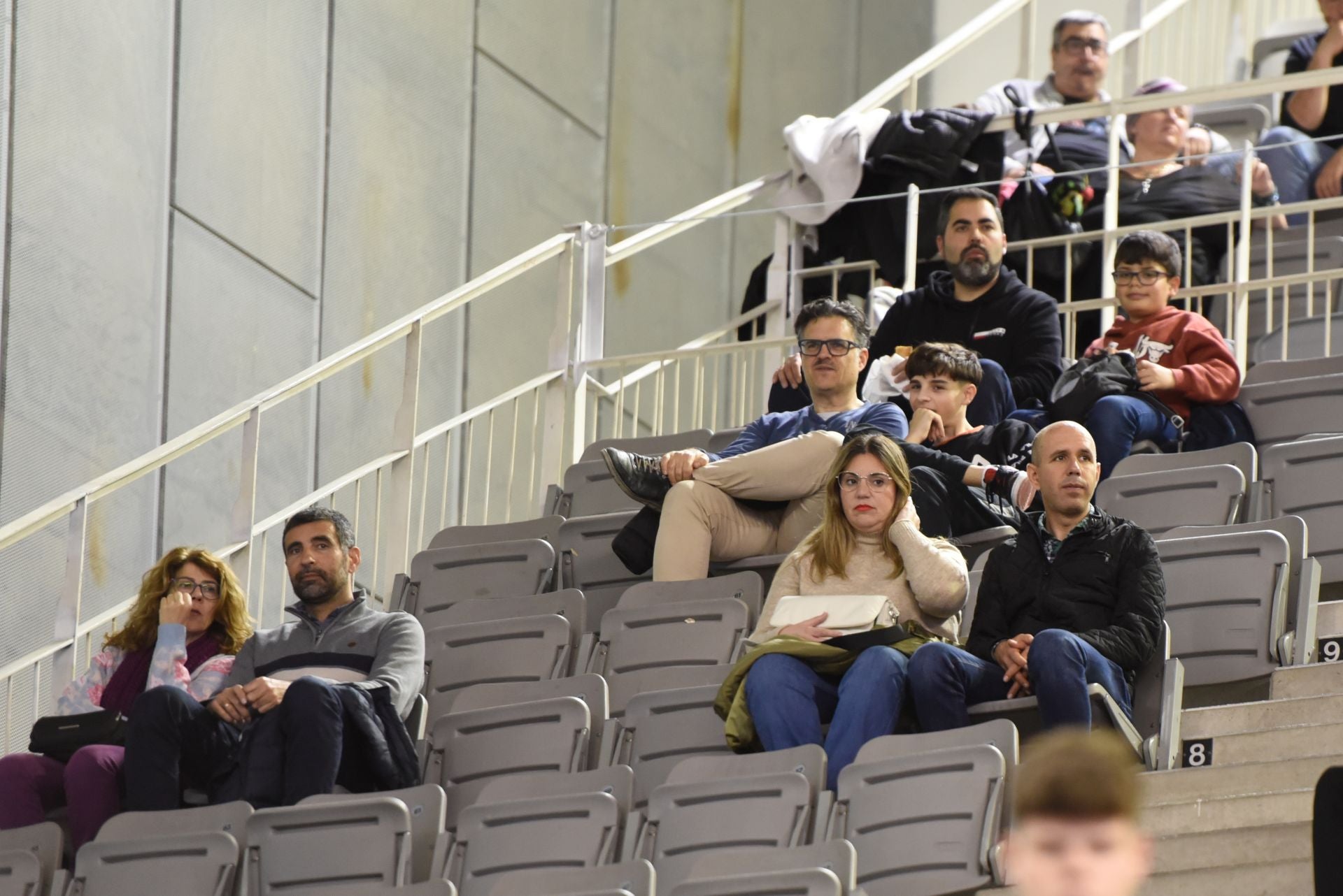 Encuéntrate en la grada del Palacio de Deportes en el Covirán-Murcia