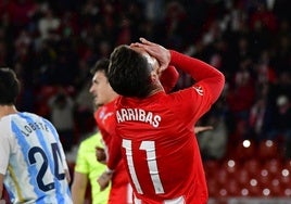 Sergio Arribas lamenta una ocasión y el Almería lamentó no matar bien el partido.